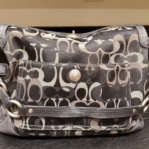 COACH **COA** Vintage Chelsea Hobo Signature D06J-10143 **Hard to find black"